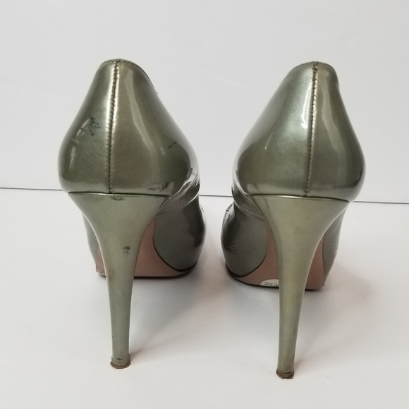 Prada Patent Leather heels - Picture 5 of 13